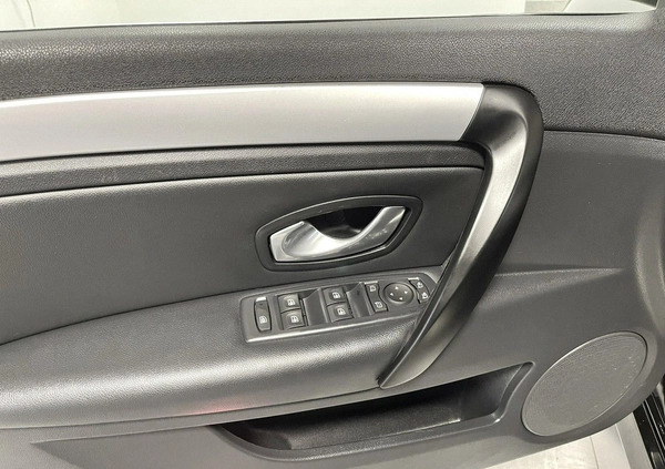 Renault Laguna cena 25000 przebieg: 219000, rok produkcji 2008 z Śmigiel małe 562